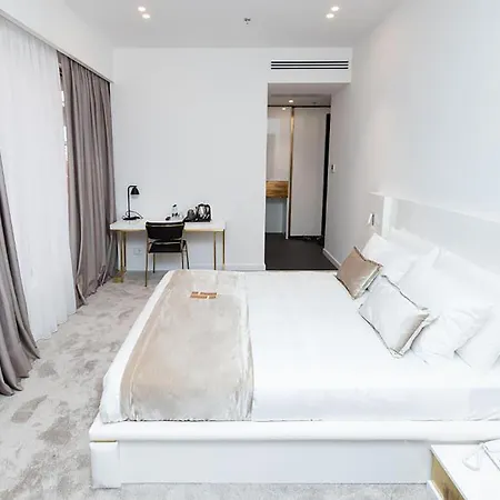 Ξενοδοχείο Habitat 4*