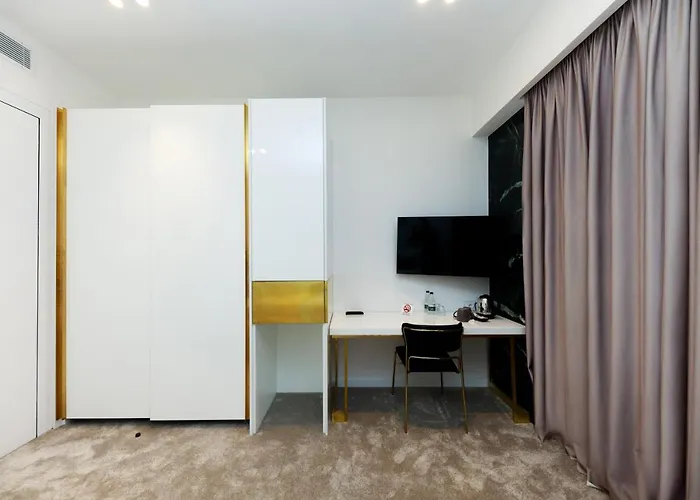 Habitat Hotel